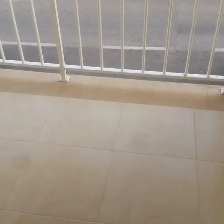 A 150 M De La Playa Lägenhet *